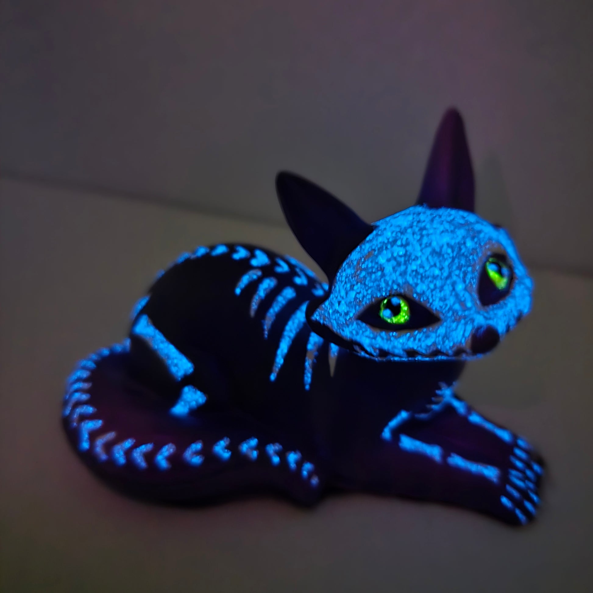 Fox kit figure glowing in the dark (cute halloween figure)