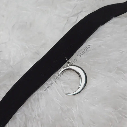 waxing crescent Moon Choker Necklace